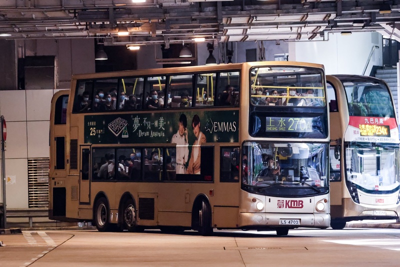 LS4702.jpg