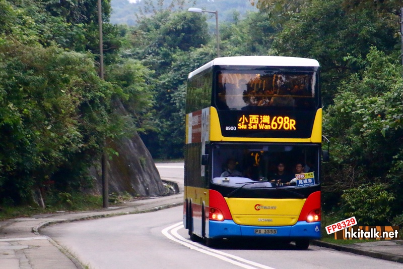 8900 698R.JPG
