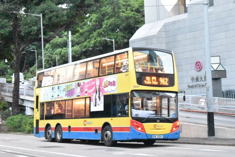 c_8241@962_1_1.jpg