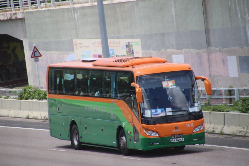 FA8244.jpg