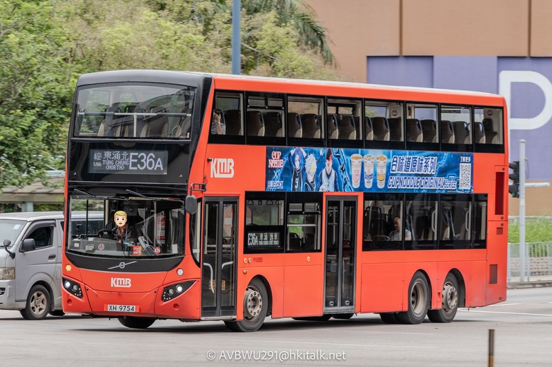 E36A XH9754.jpg