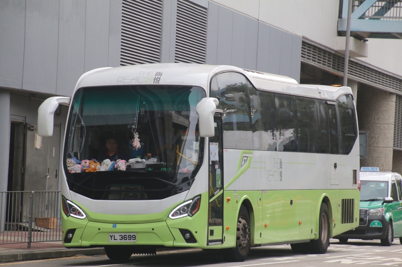 YL3699.jpg