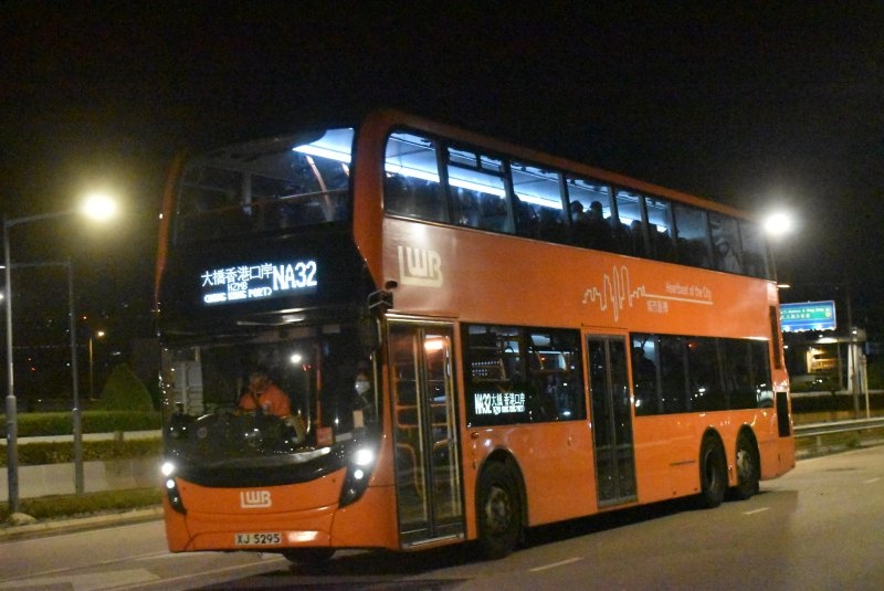 l_ue6x7@na32_1_1.jpg