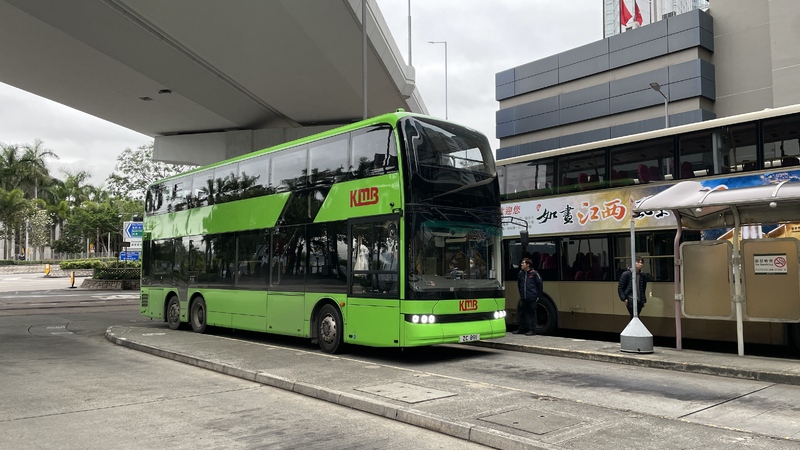 18:00，二車