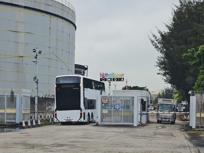 CLP ADL Enviro500EV (1).jpeg
