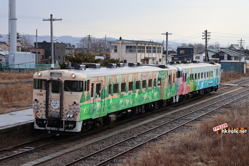 キハ40-1780（道央 花の恵み号）.JPG