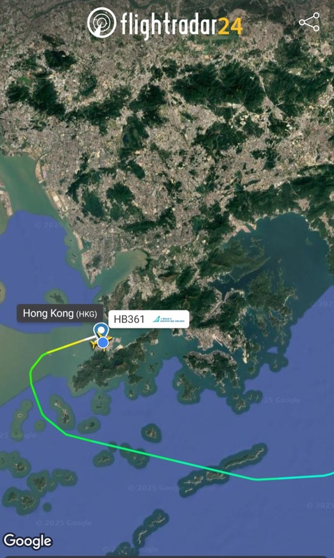 Screenshot_20250428_213721_Flightradar24.jpg