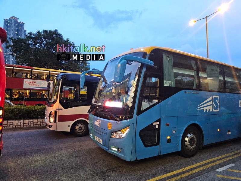 bus (1).jpeg
