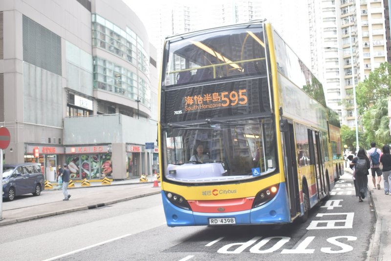 c_7035@595_1_1.jpg