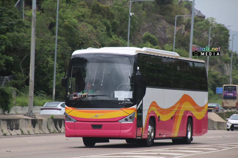 Volvo B13R (4).jpeg
