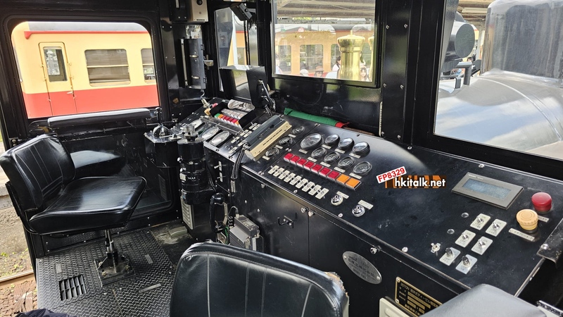 小湊鉄道トロッコ列車 (2).jpeg