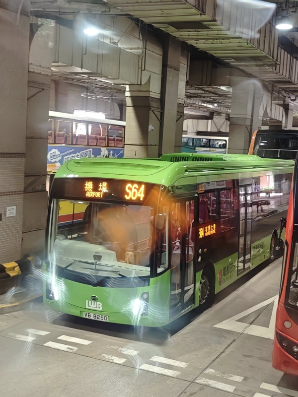 VB8250_S64.jpg