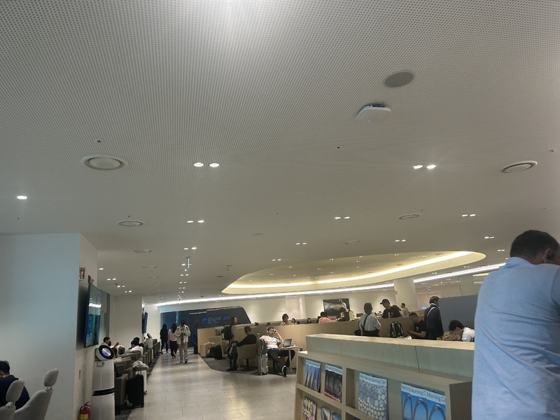 KE prestige lounge，Gate 249旁