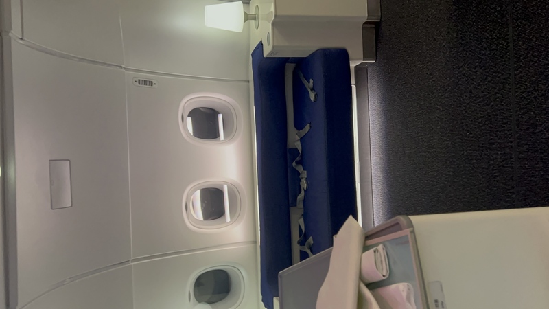 Onboard lounge，值得一提短途航班沒有提供服務
