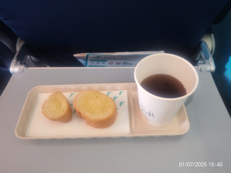 回程係蒜蓉包+茶