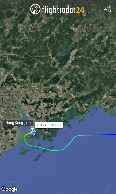 Screenshot_20250428_213653_Flightradar24.jpg