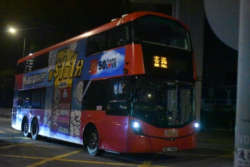 k_v6b125_1_1.jpg