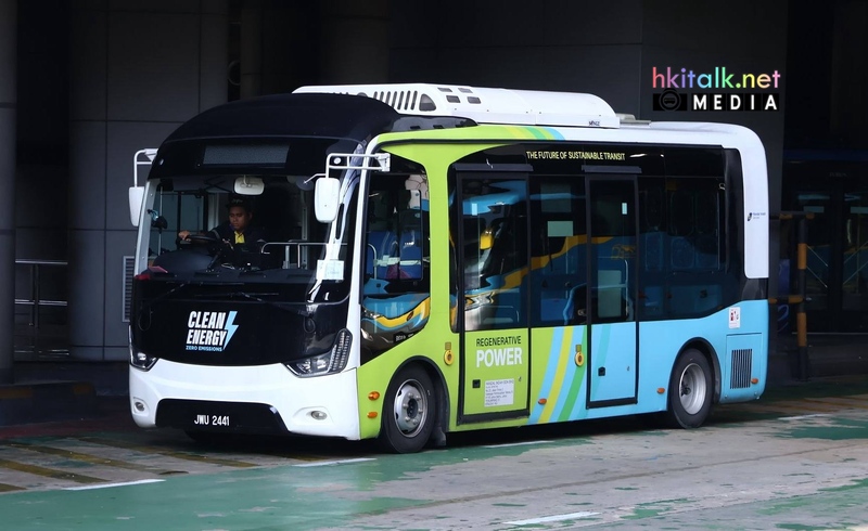 JWU2441.jpg