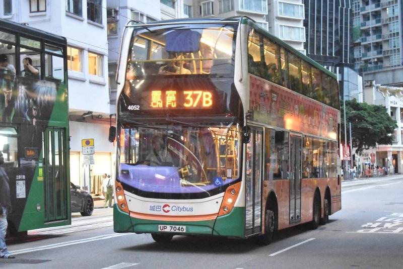 n_4052@37b_1_1.jpg