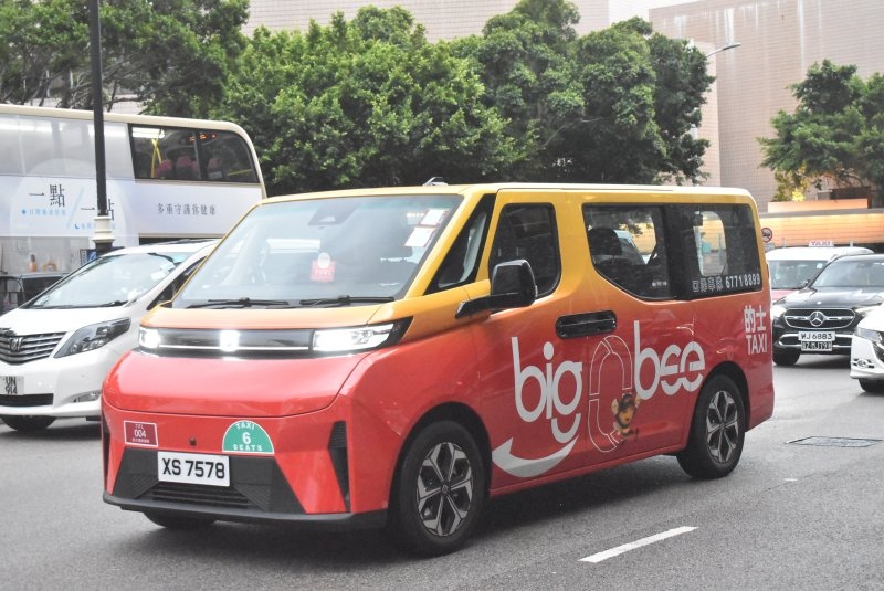 taxi_xs7578_1_1.jpg