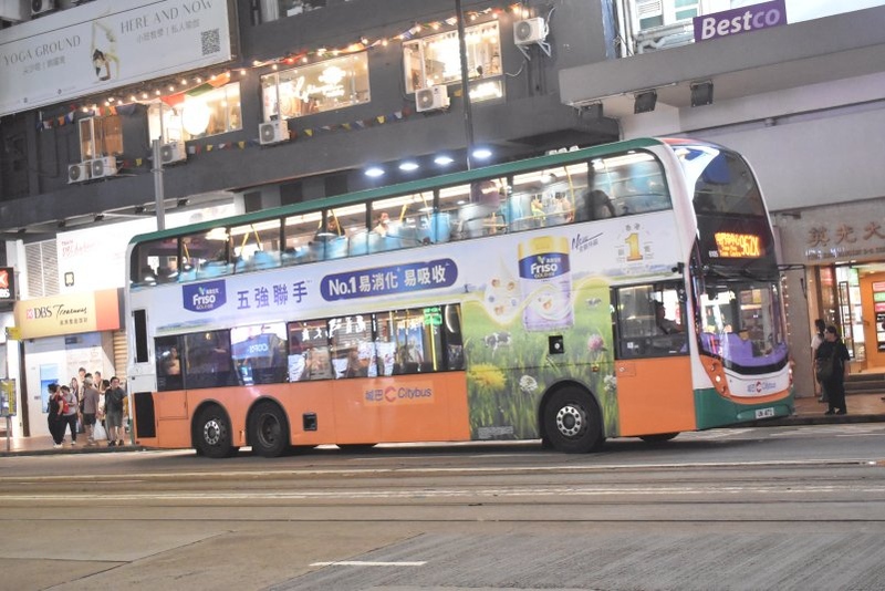 n_6105@962x_1_1.jpg