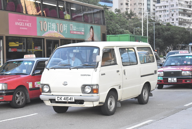toyota_hiace_h20_1.jpg