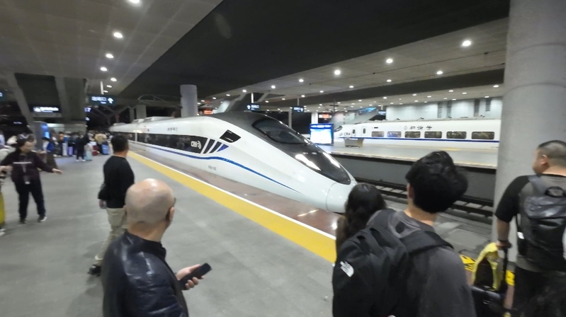 CRH2E 2462 front.jpg