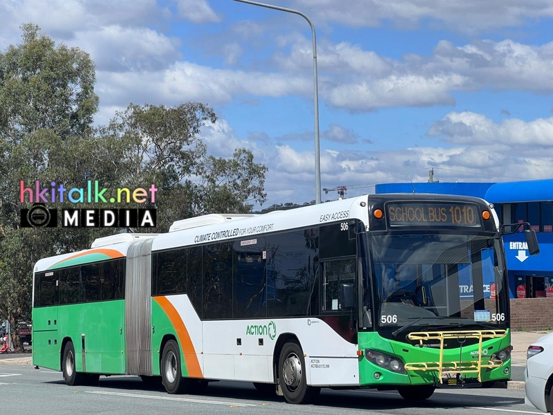 Scania K360UA (1).jpeg