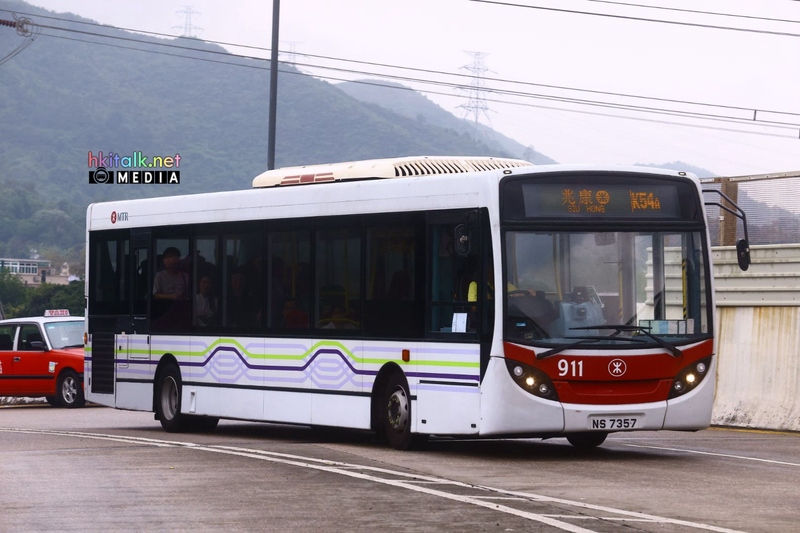 MTR Enviro200 911 (3).jpeg