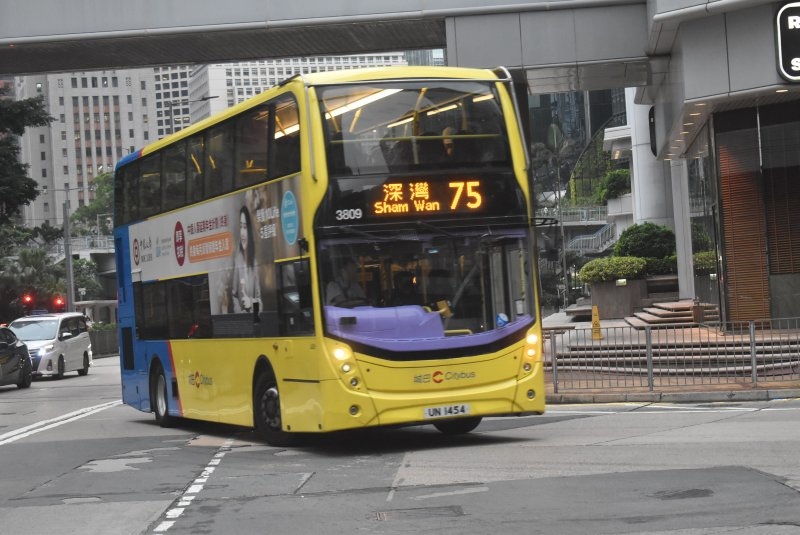 n_3809@75_1_1.jpg