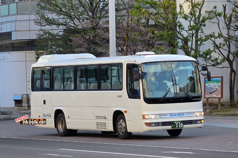郡中交通 Isuzu Gala Mio.jpg