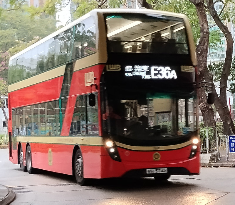 104347.jpg