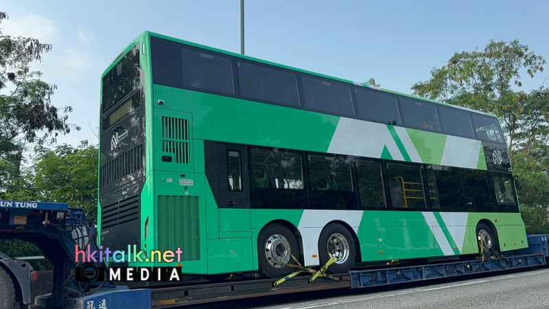 Volvo B8L (1).jpeg