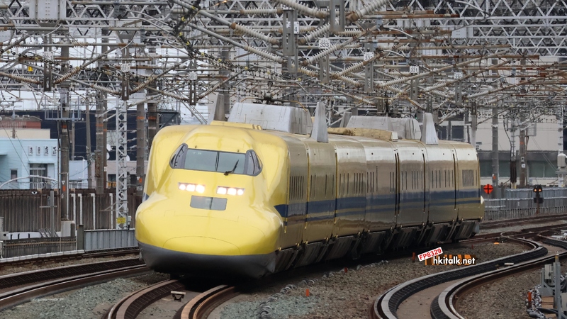 Dr Yellow (T5).JPG