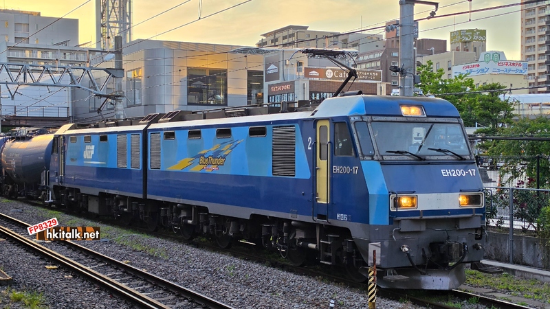 JR貨物 EH200 型電力機車 (2).jpg