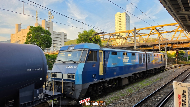 JR貨物 EH200 型電力機車 (3).jpg