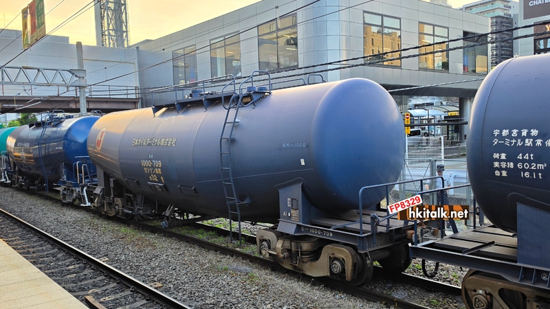JR貨物 EH200 型電力機車 (1).jpg