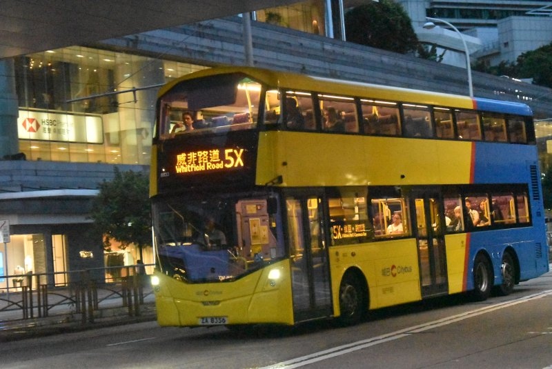 c_8833@5x_1_1.jpg