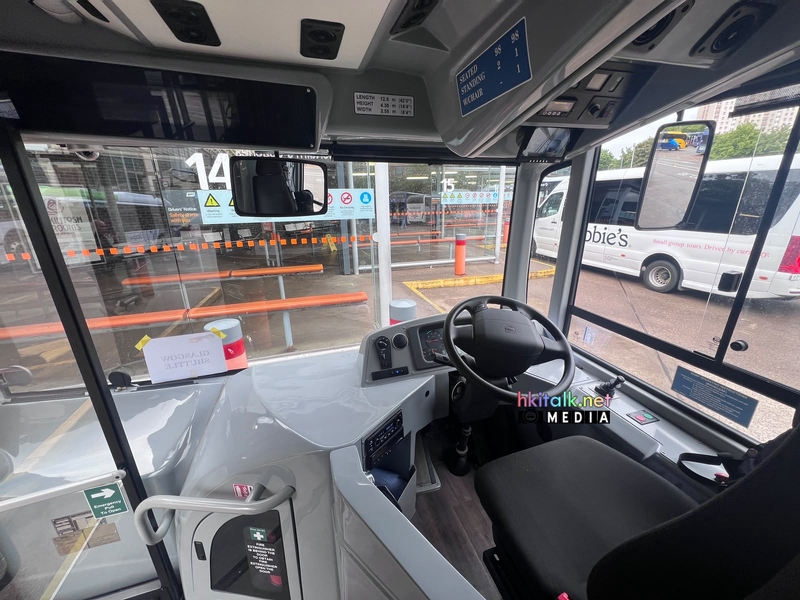 98座 Volvo B8L  (5).jpeg