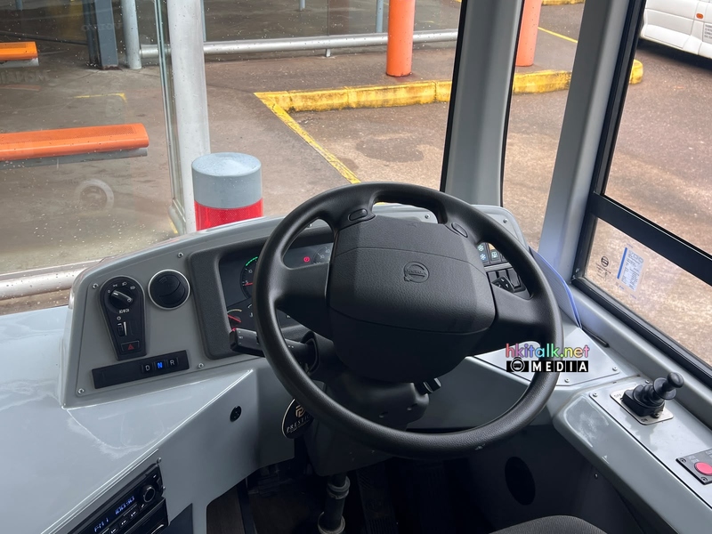 98座 Volvo B8L  (4).jpeg