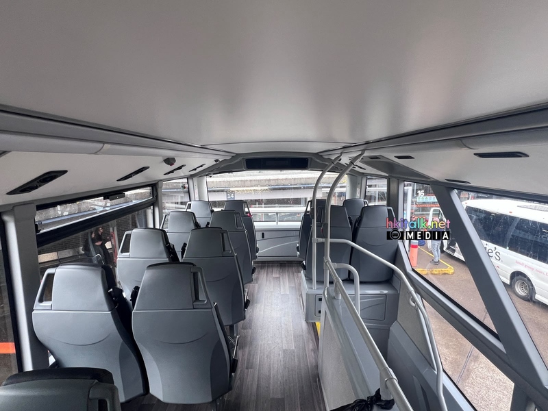 98座 Volvo B8L  (9).jpeg