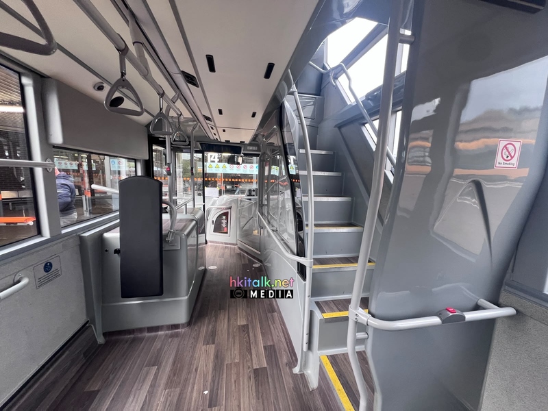 98座 Volvo B8L  (6).jpeg
