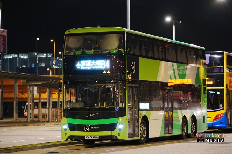 Volvo B8L (7).jpeg