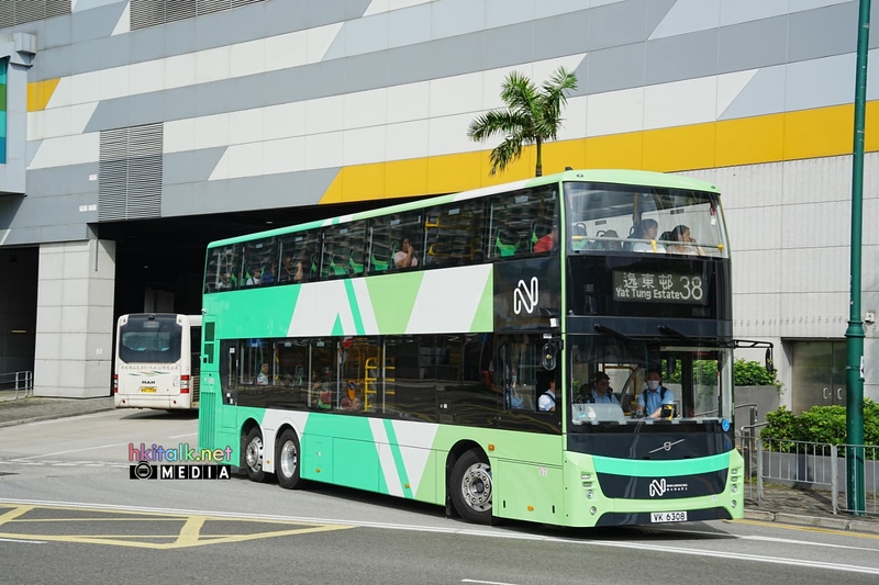 Volvo B8L NLB38 (4).jpeg