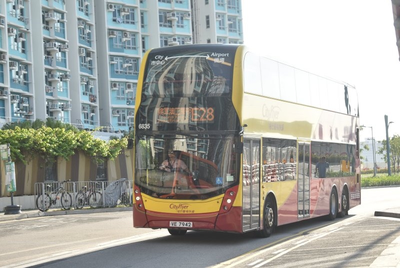 c_6835@e28_1a_1.jpg