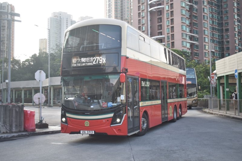 k_v6b228_1_1.jpg