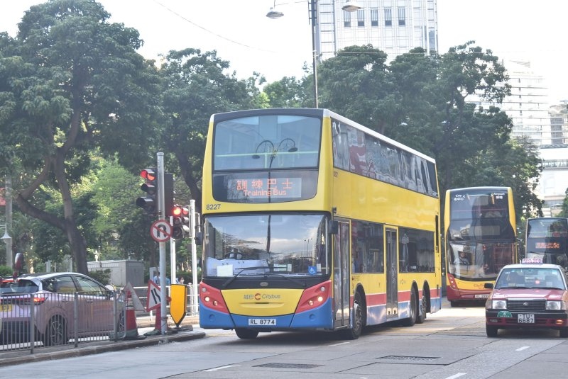 c_8227@tb_1_1.jpg