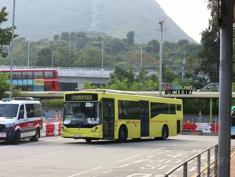 YellowBus 20261012 (4).jpeg