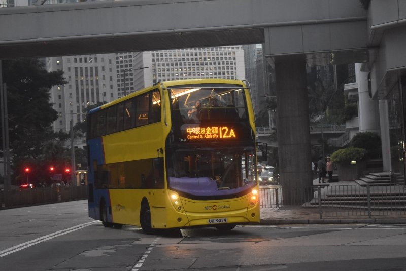 n_3834@12a_1_1.jpg