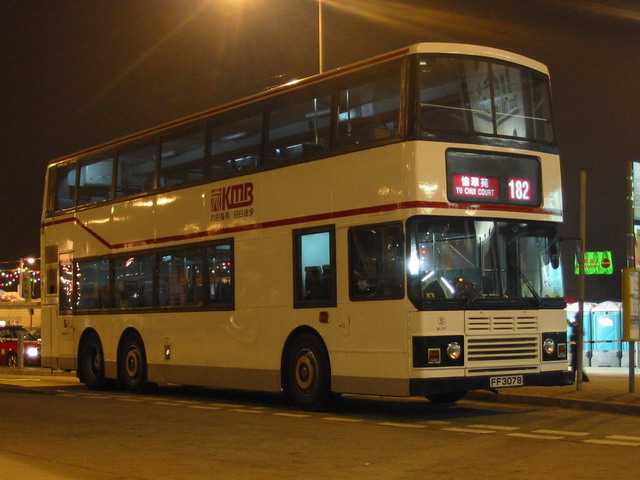 AL121_182_01a.jpg